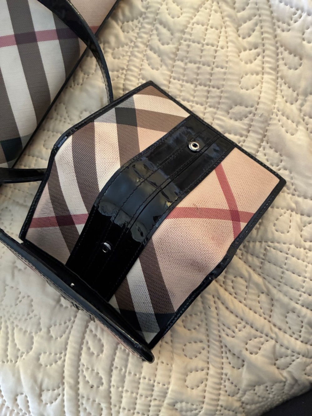 Burberry Beige Check Messenger Bag and wallet with Black Patent Trim - Picture 4 of 8